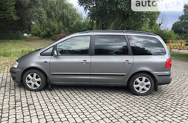 Минивэн Volkswagen Sharan 2005 в Городке