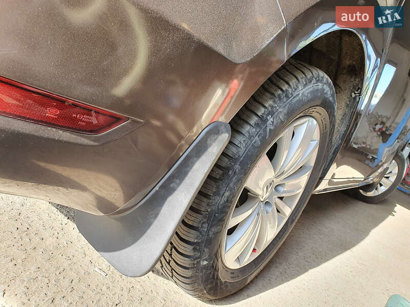 Минивэн Volkswagen Sharan 2011 в Гайсине