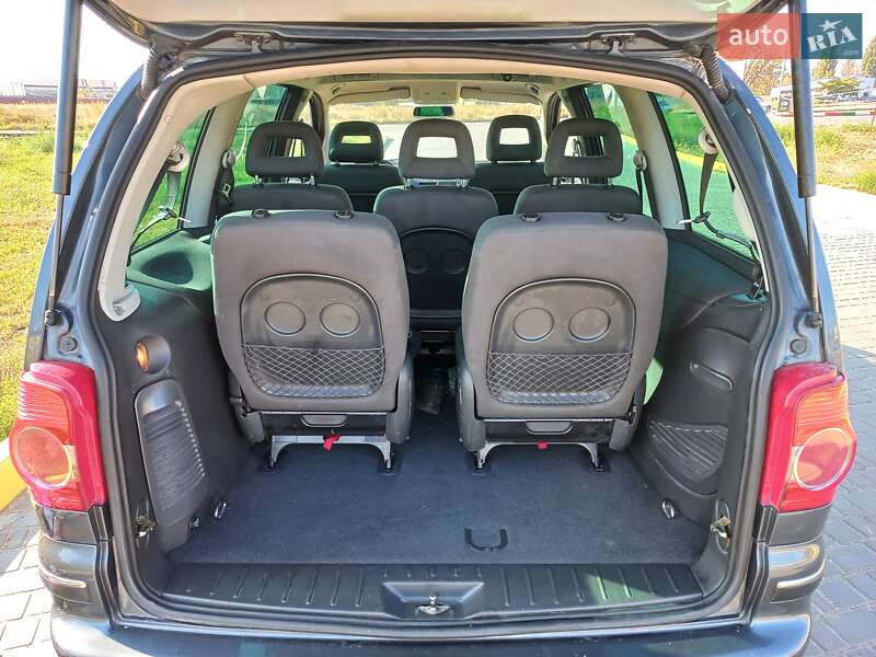 Минивэн Volkswagen Sharan 2005 в Трускавце