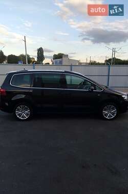 Минивэн Volkswagen Sharan 2015 в 