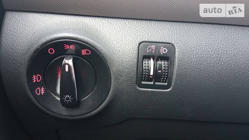 Минивэн Volkswagen Sharan 2007 в Боярке