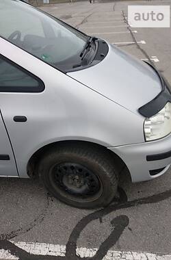 Минивэн Volkswagen Sharan 2003 в 