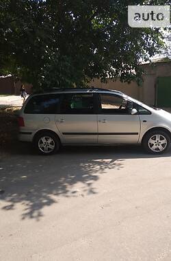 Минивэн Volkswagen Sharan 2003 в 