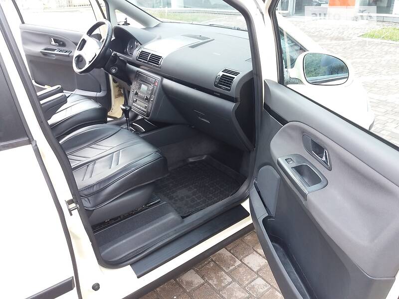 Універсал Volkswagen Sharan 2007 в Рівному