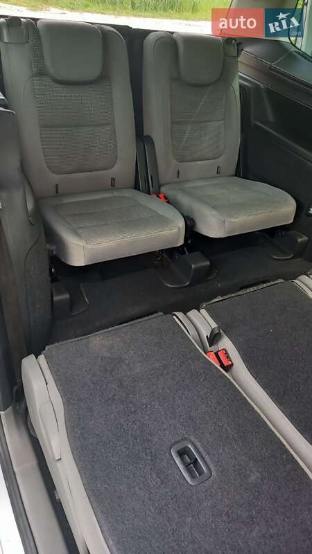 Минивэн Volkswagen Sharan 2011 в Ровно