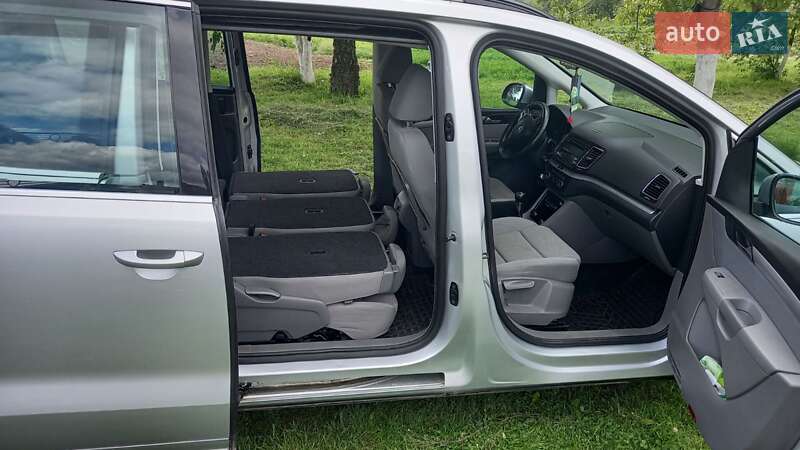 Минивэн Volkswagen Sharan 2011 в Ровно