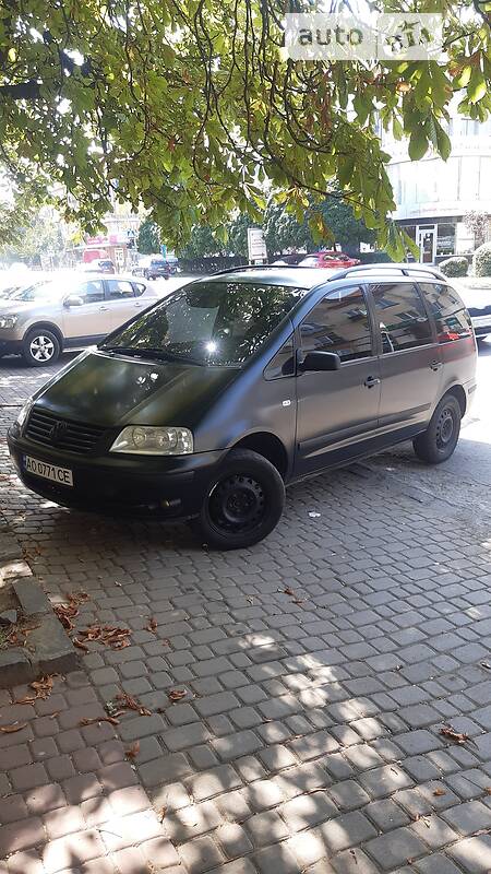 Мінівен Volkswagen Sharan 2001 в Ужгороді