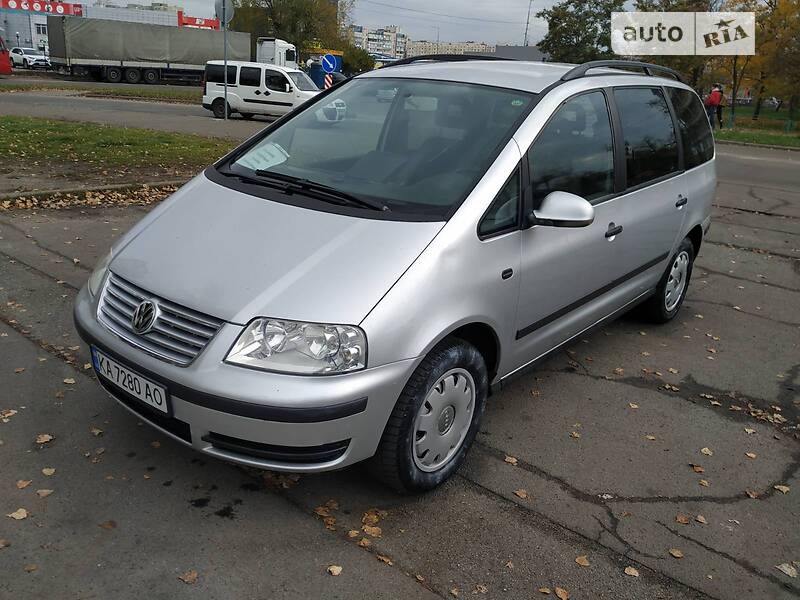 Минивэн Volkswagen Sharan 2007 в 