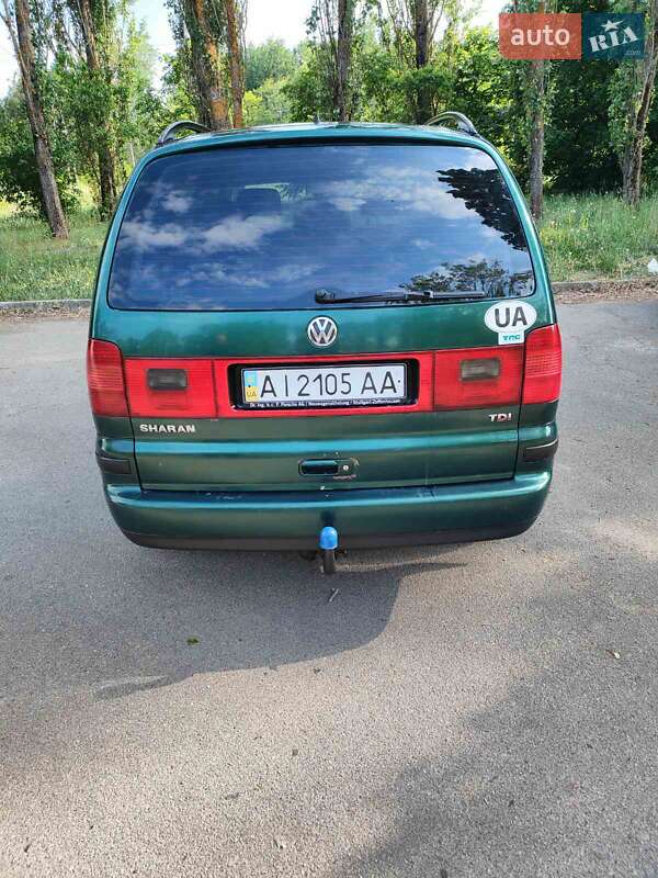 Минивэн Volkswagen Sharan 2001 в Чернигове