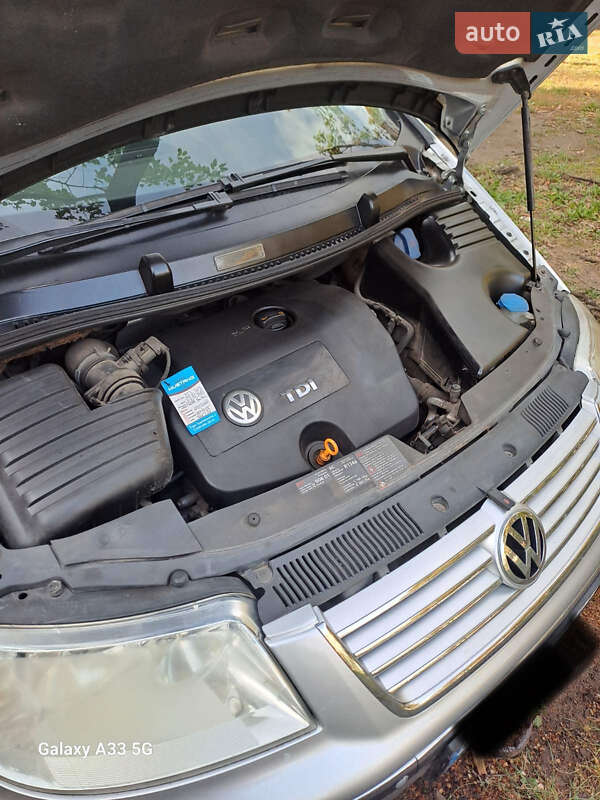 Минивэн Volkswagen Sharan 2007 в Ужгороде