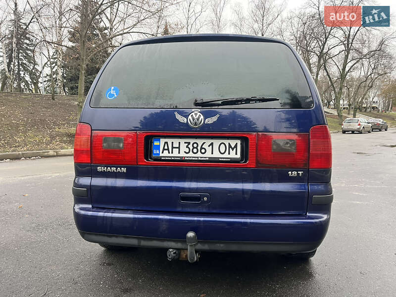 Мінівен Volkswagen Sharan 2003 в Краматорську