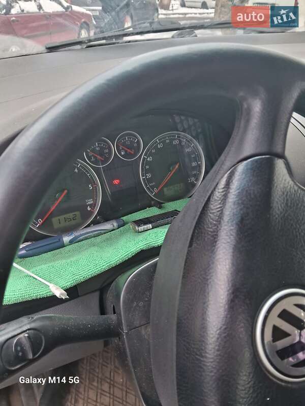 Мінівен Volkswagen Sharan 2000 в Києві