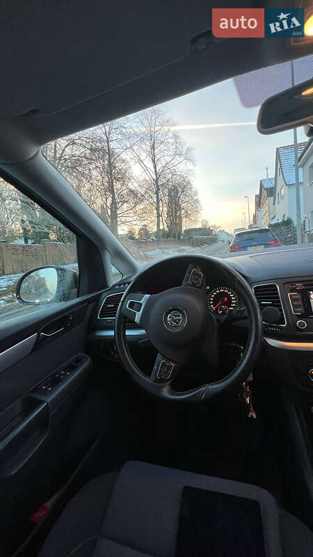 Минивэн Volkswagen Sharan 2011 в Одессе