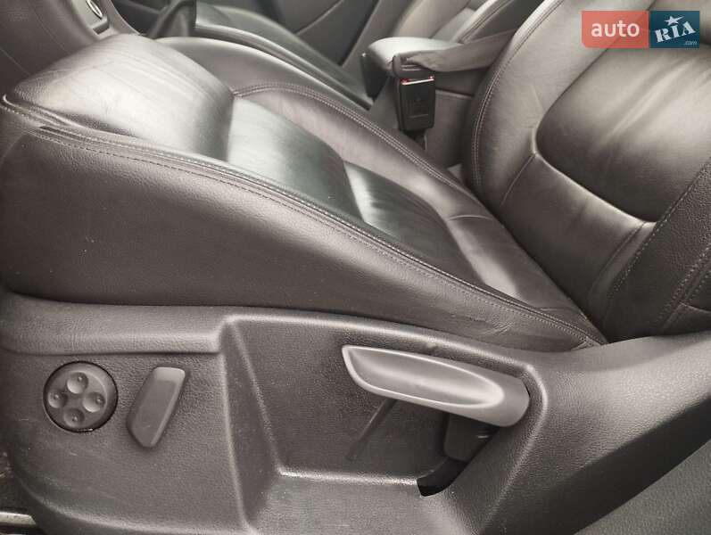 Мінівен Volkswagen Sharan 2012 в Новояворівську