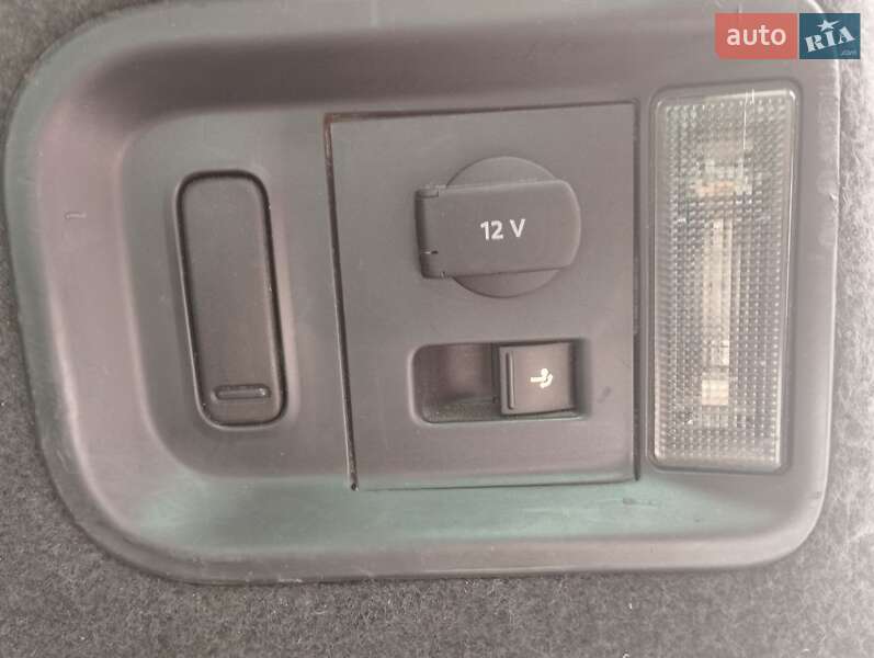 Мінівен Volkswagen Sharan 2012 в Новояворівську