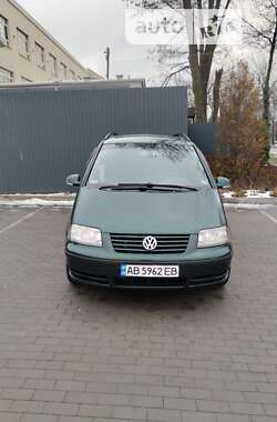 Минивэн Volkswagen Sharan 2001 в Виннице