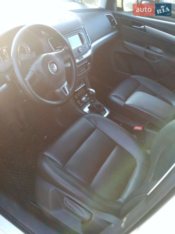 Минивэн Volkswagen Sharan 2012 в Ужгороде