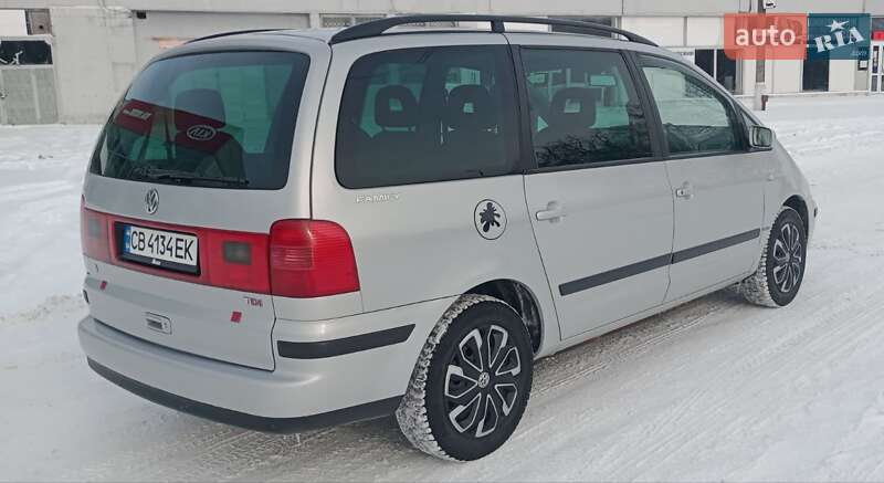 Минивэн Volkswagen Sharan 2002 в Чернигове