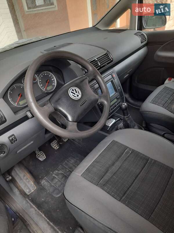 Мінівен Volkswagen Sharan 2000 в Вижниці
