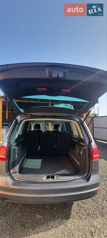 Минивэн Volkswagen Sharan 2011 в Ковеле