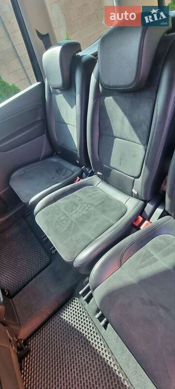 Минивэн Volkswagen Sharan 2011 в Ковеле