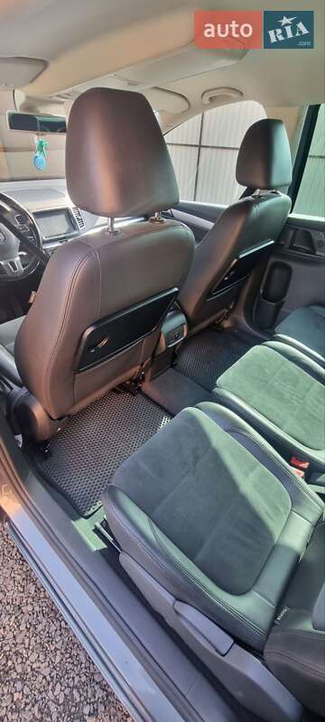 Минивэн Volkswagen Sharan 2011 в Ковеле