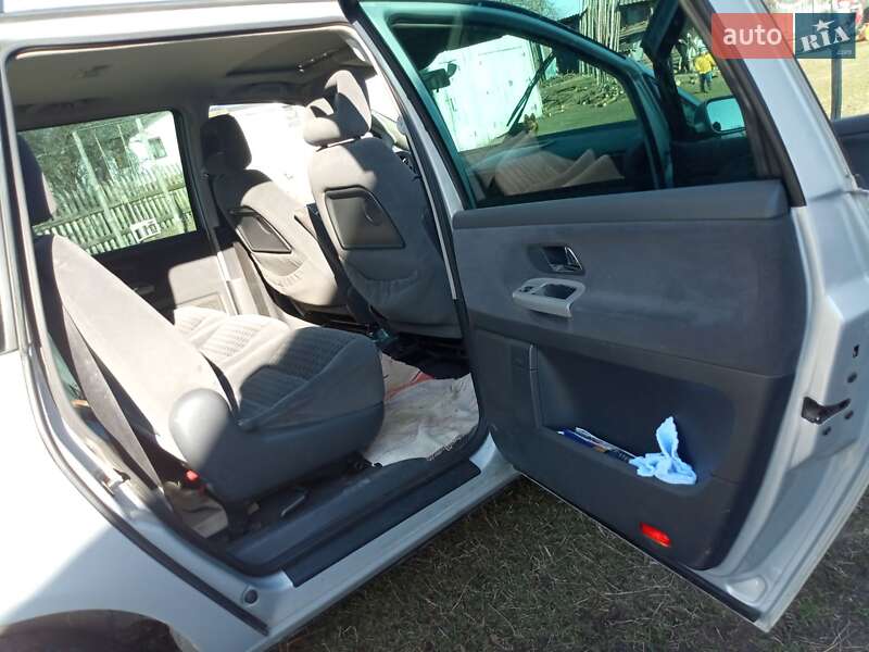 Мінівен Volkswagen Sharan 2001 в Костопілі