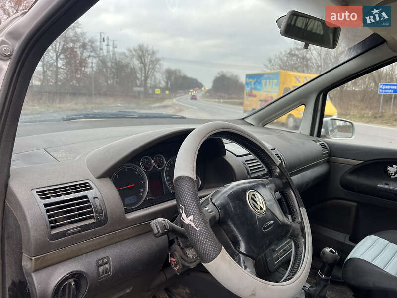 Минивэн Volkswagen Sharan 2000 в Тернополе