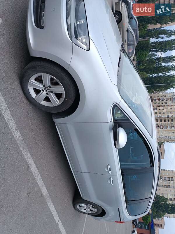 Минивэн Volkswagen Sharan 2012 в Киеве