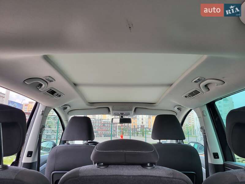 Минивэн Volkswagen Sharan 2012 в Хмельницком