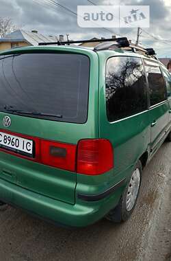 Минивэн Volkswagen Sharan 2003 в Львове