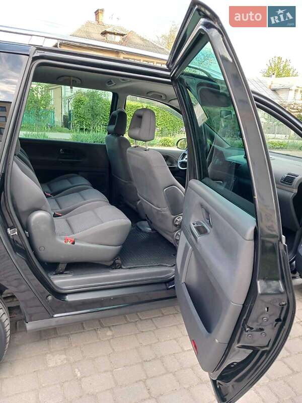 Минивэн Volkswagen Sharan 2008 в Коломые