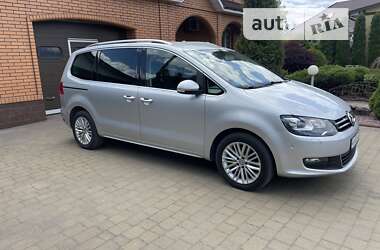 Минивэн Volkswagen Sharan 2015 в Житомире