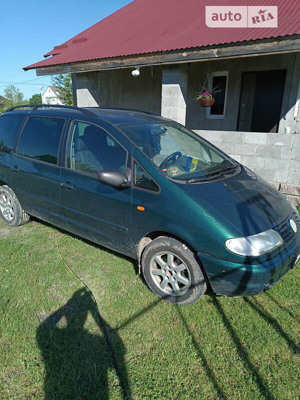 Мінівен Volkswagen Sharan 1998 в Ратному