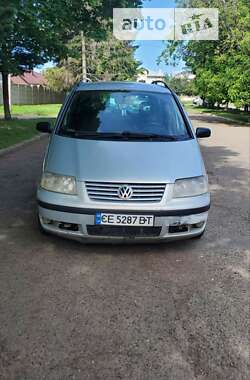 Минивэн Volkswagen Sharan 2002 в Черновцах