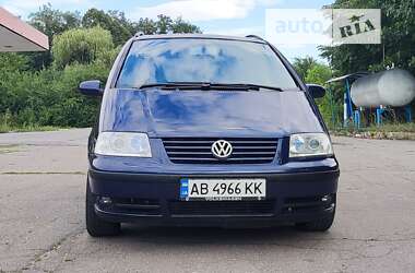 Минивэн Volkswagen Sharan 2002 в Жмеринке