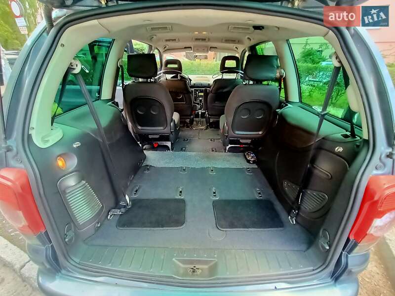 Минивэн Volkswagen Sharan 2007 в Ужгороде