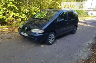 Мінівен Volkswagen Sharan 1998 в Ратному