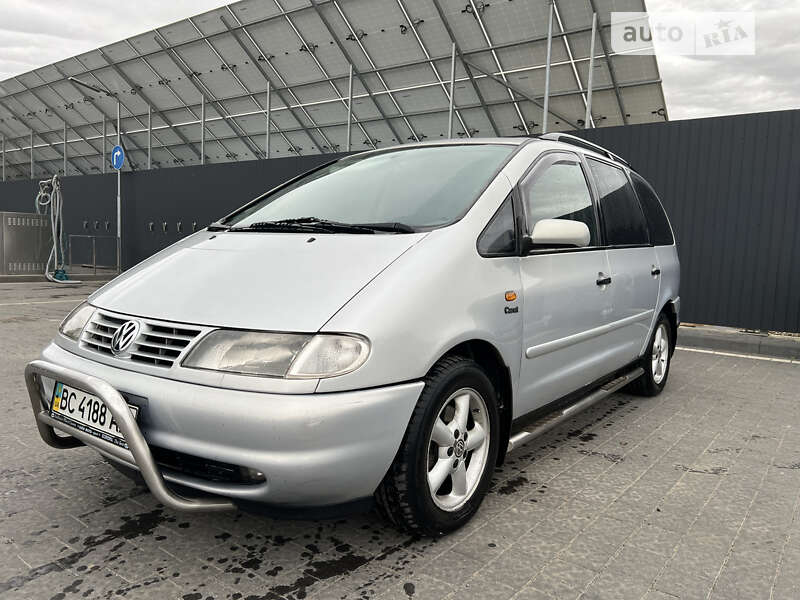 Минивэн Volkswagen Sharan 1999 в Львове