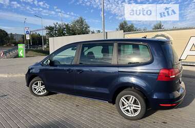 Минивэн Volkswagen Sharan 2015 в Киеве