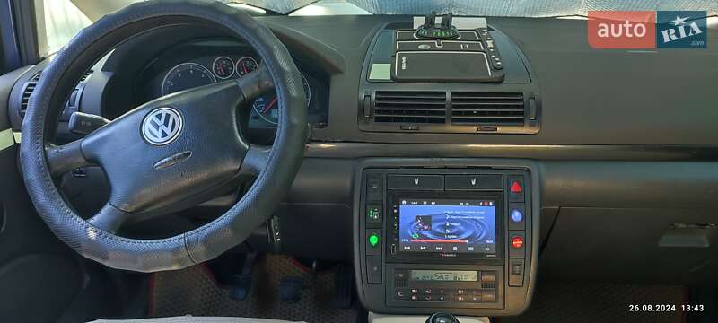 Мінівен Volkswagen Sharan 2000 в Києві