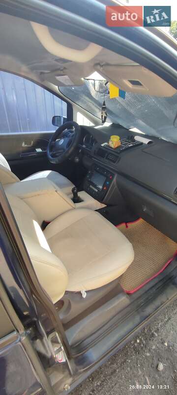 Мінівен Volkswagen Sharan 2000 в Києві