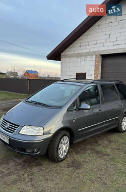 Мінівен Volkswagen Sharan 2006 в Вараші