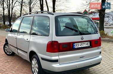 Минивэн Volkswagen Sharan 2000 в Харькове