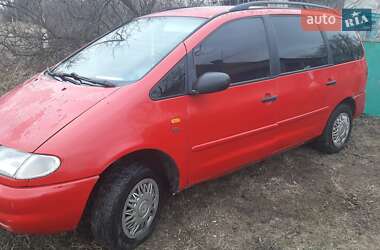 Мінівен Volkswagen Sharan 1997 в Покровському