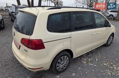 Минивэн Volkswagen Sharan 2013 в Ровно