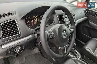 Минивэн Volkswagen Sharan 2013 в Ровно