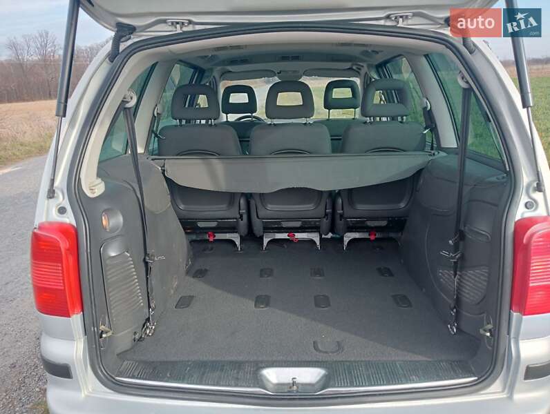 Минивэн Volkswagen Sharan 2002 в Виннице