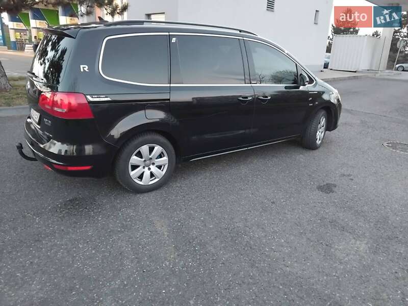Минивэн Volkswagen Sharan 2011 в Тячеве