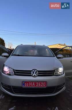 Минивэн Volkswagen Sharan 2012 в Иваничах